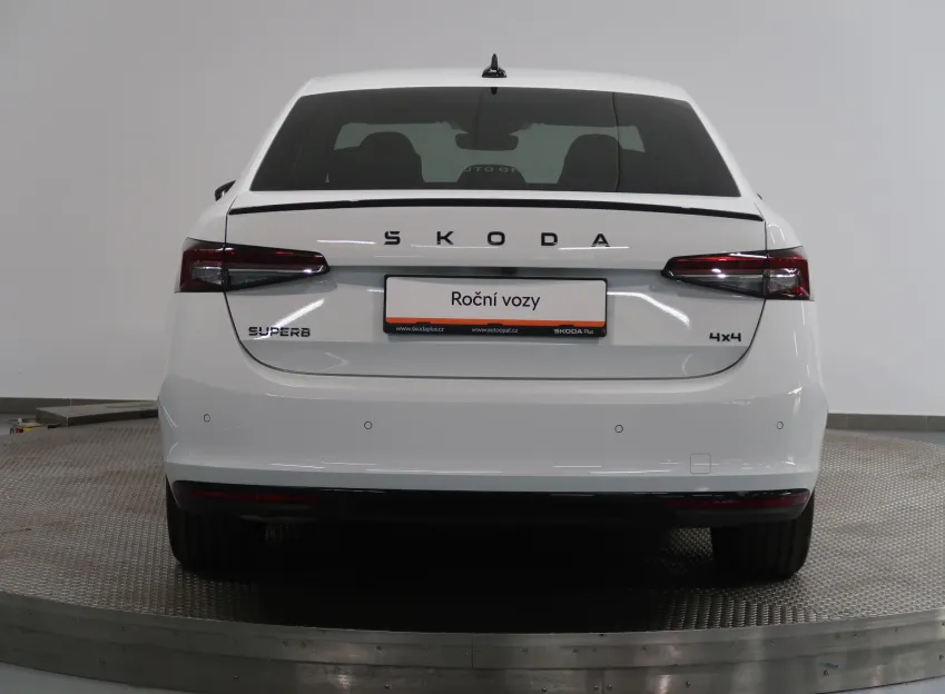 Škoda Superb SPORTLINE 2.0TDI 142KW 4x4 DSG WEBASTO TAŽNÉ CANTO