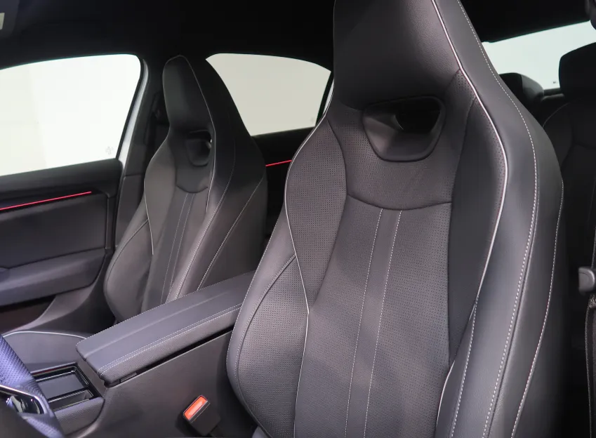 Škoda Superb SPORTLINE 2.0TDI 142KW 4x4 DSG WEBASTO TAŽNÉ CANTO