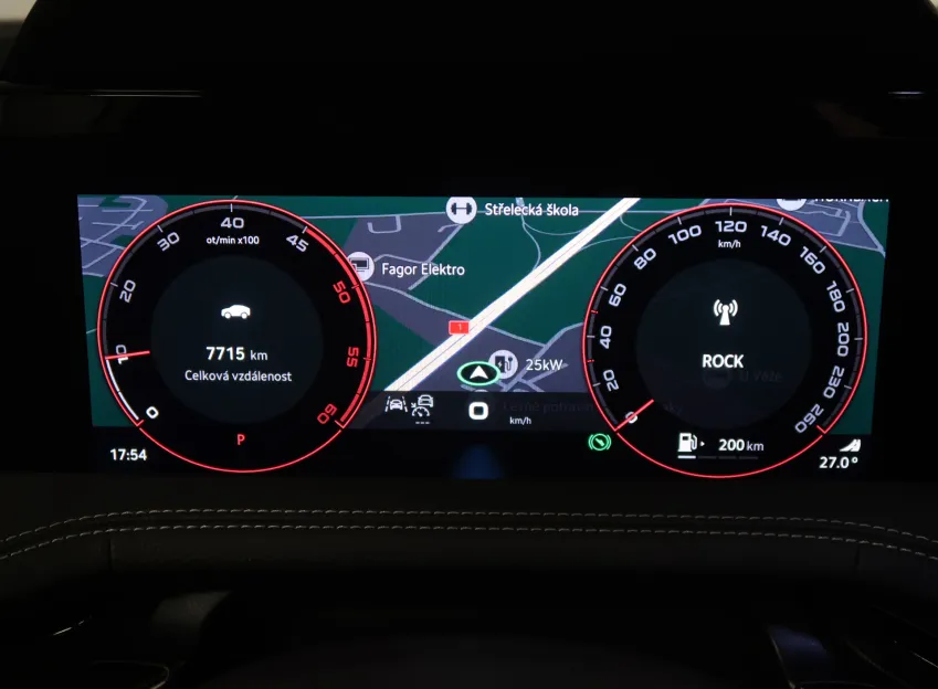 Škoda Superb SPORTLINE 2.0TDI 142KW 4x4 DSG WEBASTO TAŽNÉ CANTO