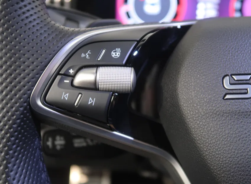 Škoda Superb SPORTLINE 2.0TDI 142KW 4x4 DSG WEBASTO TAŽNÉ CANTO
