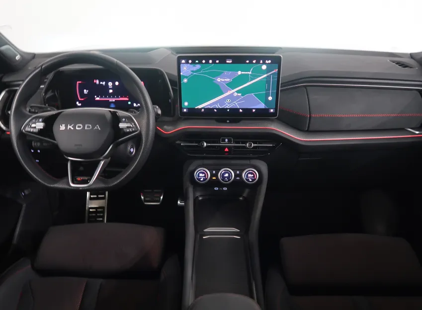 Škoda Kodiaq RS 2.0TSI 195KW 4x4 DSG WEBASTO TAŽNÉ CANTON HUD P