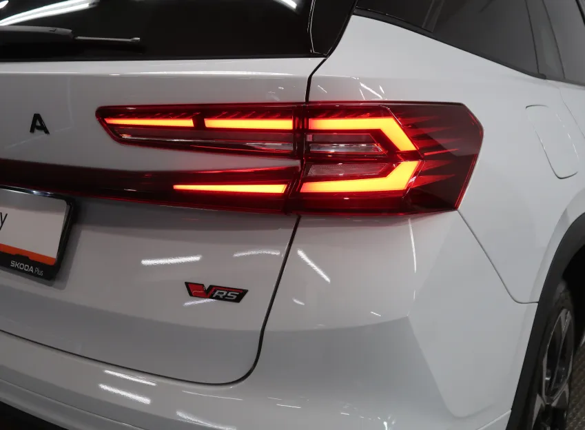 Škoda Kodiaq RS 2.0TSI 195KW 4x4 DSG WEBASTO TAŽNÉ CANTON HUD P