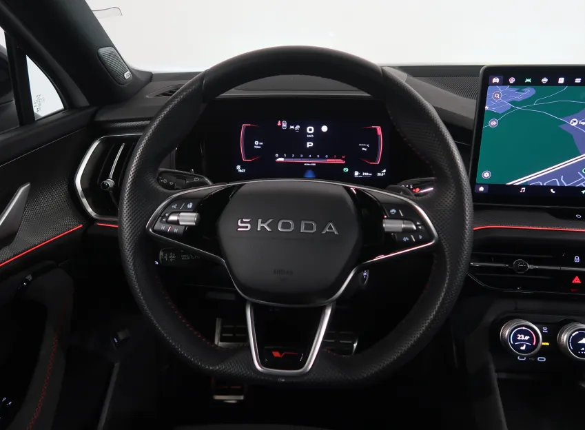 Škoda Kodiaq RS 2.0TSI 195KW 4x4 DSG WEBASTO TAŽNÉ CANTON HUD P
