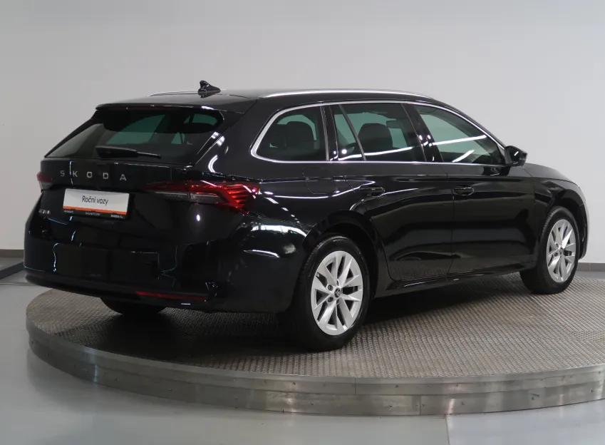 Škoda Octavia TOP SELECTION 1.5TSI M-HEV 110KW DSG