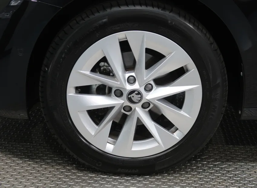 Škoda Octavia TOP SELECTION 1.5TSI M-HEV 110KW DSG