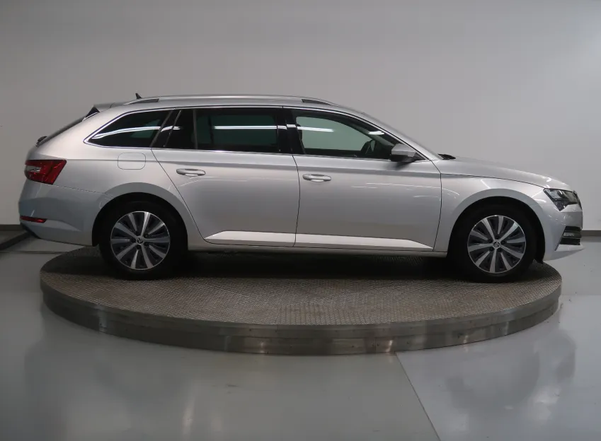 Škoda Superb iV STYLE 1.4TSI 160KW DSG