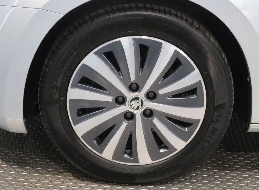 Škoda Superb iV STYLE 1.4TSI 160KW DSG