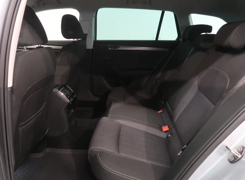 Škoda Superb iV STYLE 1.4TSI 160KW DSG