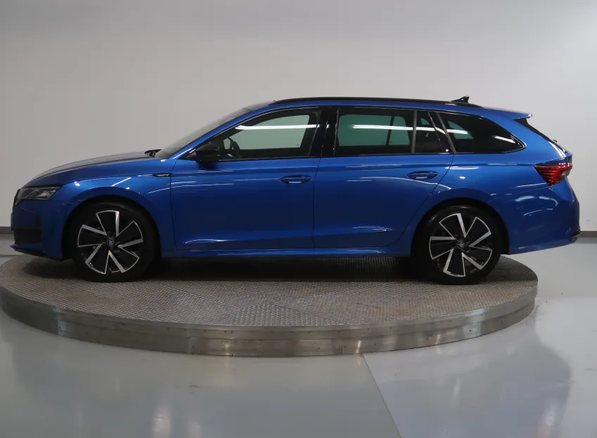 Škoda Octavia SPORTLINE 2.0TDI 110KW DSG TAŽNÉ PANORAMA