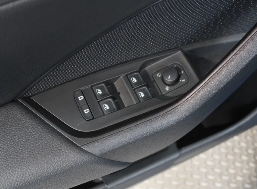 Škoda Octavia SPORTLINE 2.0TDI 110KW DSG TAŽNÉ PANORAMA