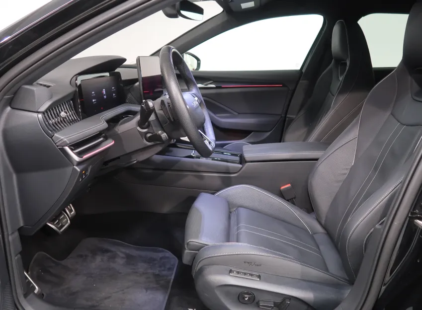 Škoda Superb iV SPORTLINE 1.5TSI 150KW NAVI MASÁŽE CANTON