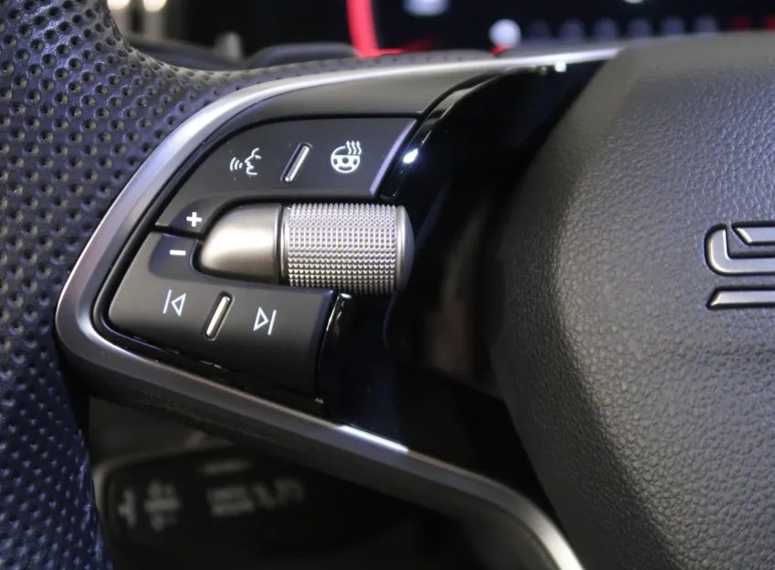 Škoda Superb iV SPORTLINE 1.5TSI 150KW NAVI MASÁŽE CANTON