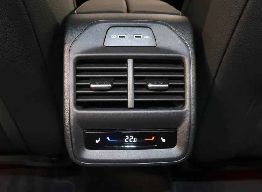 Škoda Superb iV SPORTLINE 1.5TSI 150KW NAVI MASÁŽE CANTON