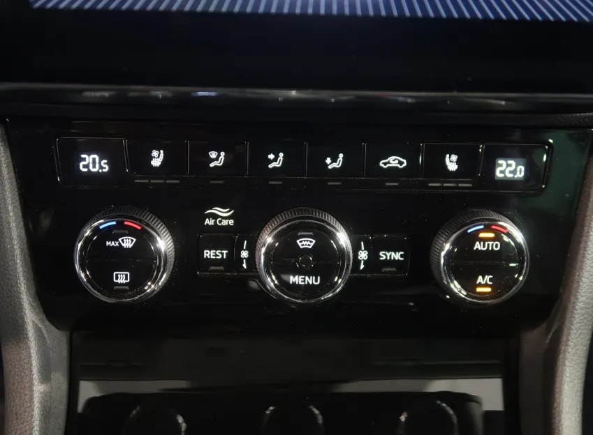 Škoda Superb L&K 2.0TDI 147KW DSG 4x4 CANTON