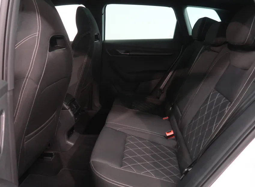 Škoda Karoq SPORTLINE 2.0TDI 110KW 4x4 DSG TAŽNÉ NAVI