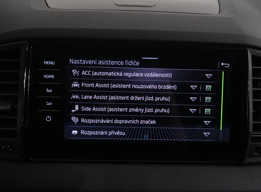 Škoda Karoq SPORTLINE 2.0TDI 110KW 4x4 DSG TAŽNÉ NAVI