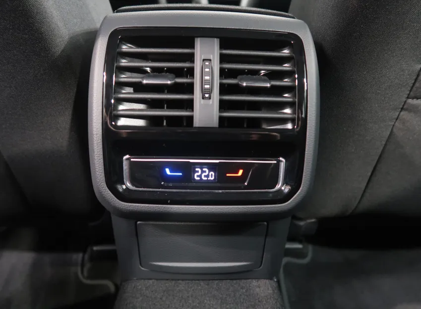 Volkswagen Passat BUSINESS PREMIUM 2.0TDI 110KW DSG
