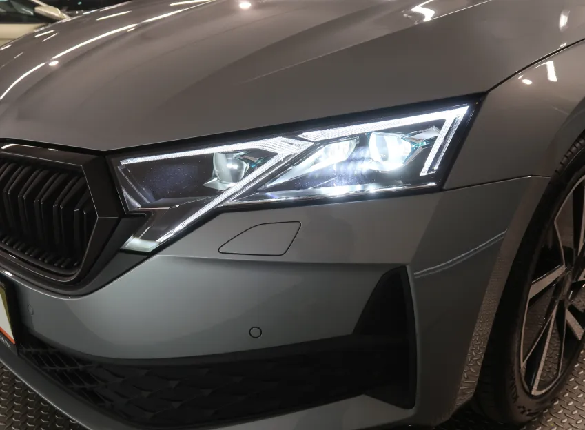Škoda Octavia SPORTLINE 2.0TDI 110KW DSG TAŽNÉ NAVI
