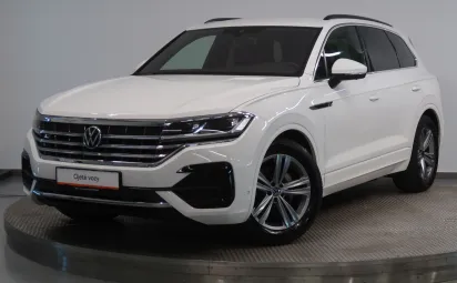 Volkswagen Touareg R-LINE 3.0TDI 170KW 4x4  TAŽNÉ VZDUCH WEBASTO