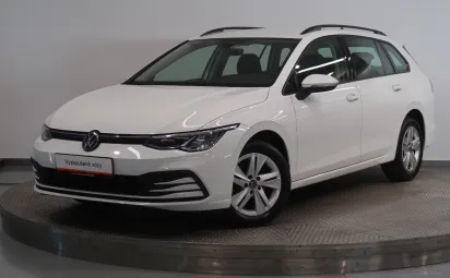 Volkswagen Golf LIFE VARIANT 1,5TSI 96KW LED ACC KAMERA