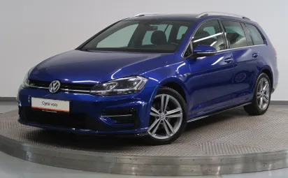 Volkswagen Golf R-LINE 1.6TDI 85KW LED ACC PANORAMA