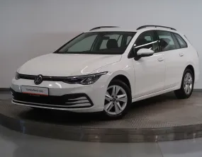 Volkswagen Golf LIFE VARIANT 1,5TSI 96KW LED ACC KAMERA